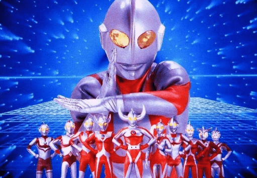 原创三星堆民间有件"大祭司玉雕",它像似"奥特曼",究竟是真是假