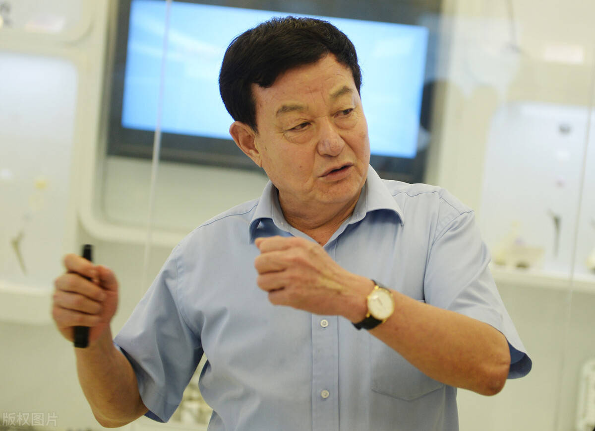 威高集团由陈学利于1988年创办.