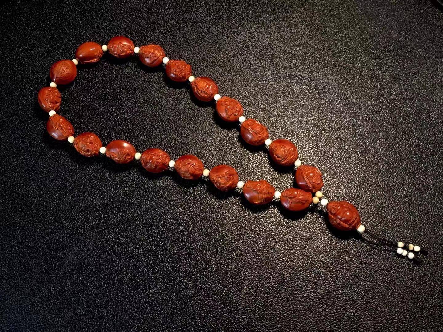 什么样的手串有盘玩的价值 f64f9dce0b884db4b260cb165b67e754.jpeg