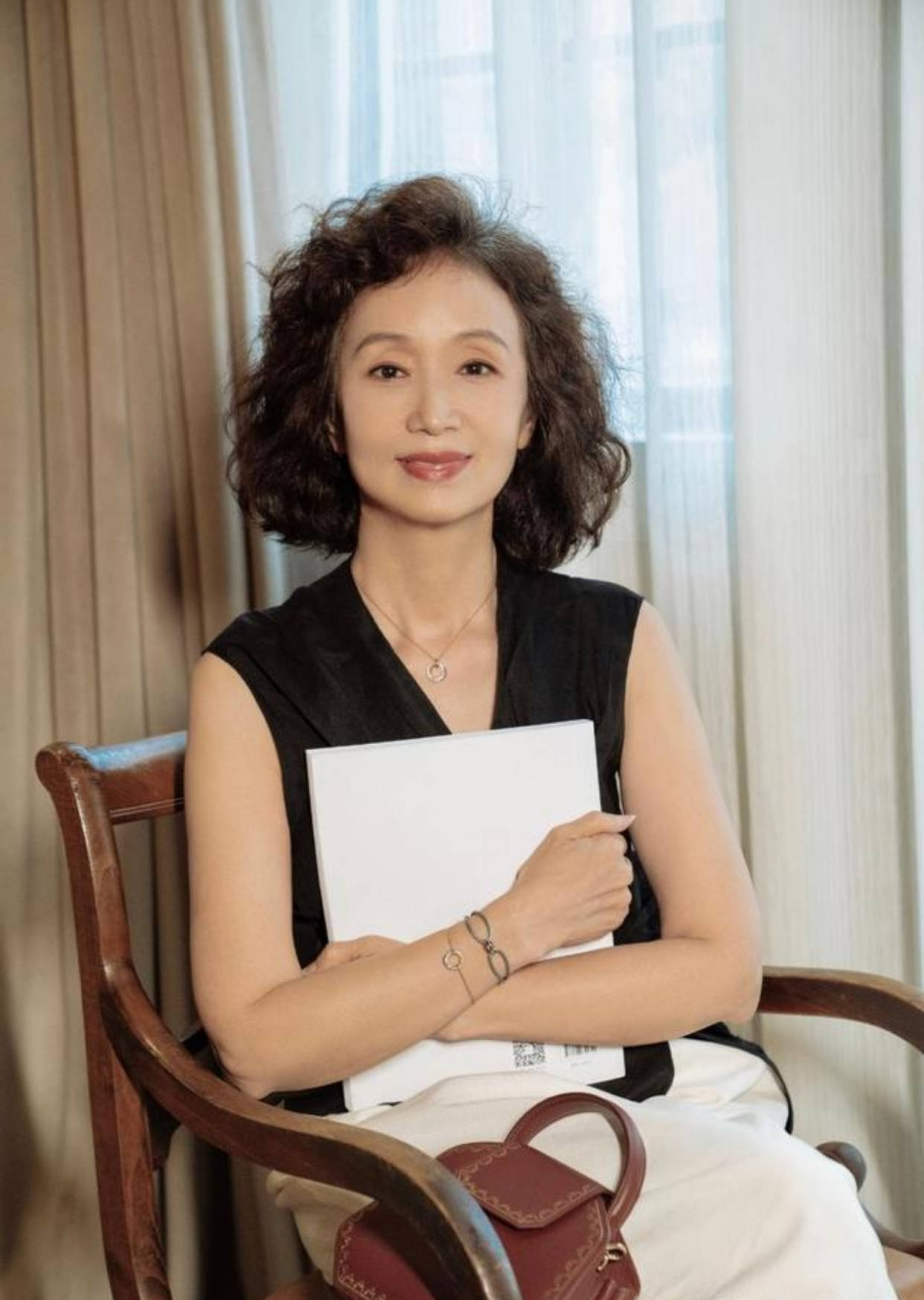 原创三木妈妈老得时髦简约穿搭却有高级感60岁女人该有的样子