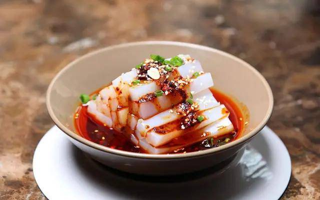 原创夏季凉菜新宠酸辣开胃的凉拌凉粉