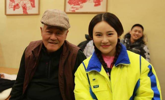 《刘老根4》保安队长模仿宋晓峰,宋老蔫像赵四,山庄也打出温泉