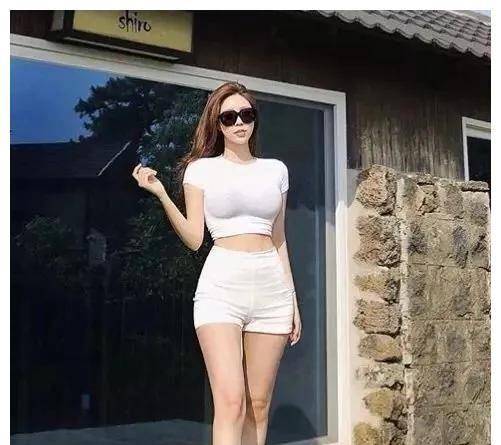 拒绝王思聪的韩国女主播 九头身大长腿高颜值 堪称人间尤物 米娜