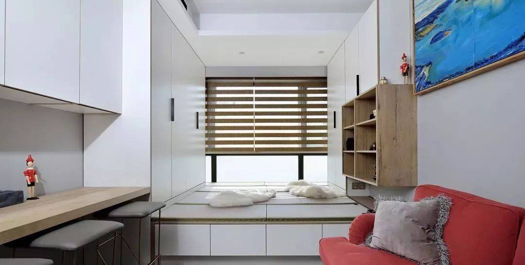 小房间装修设计窗户在中间 c7dd637dfd5d4d4ba141952ff5ccc9e0.jpeg