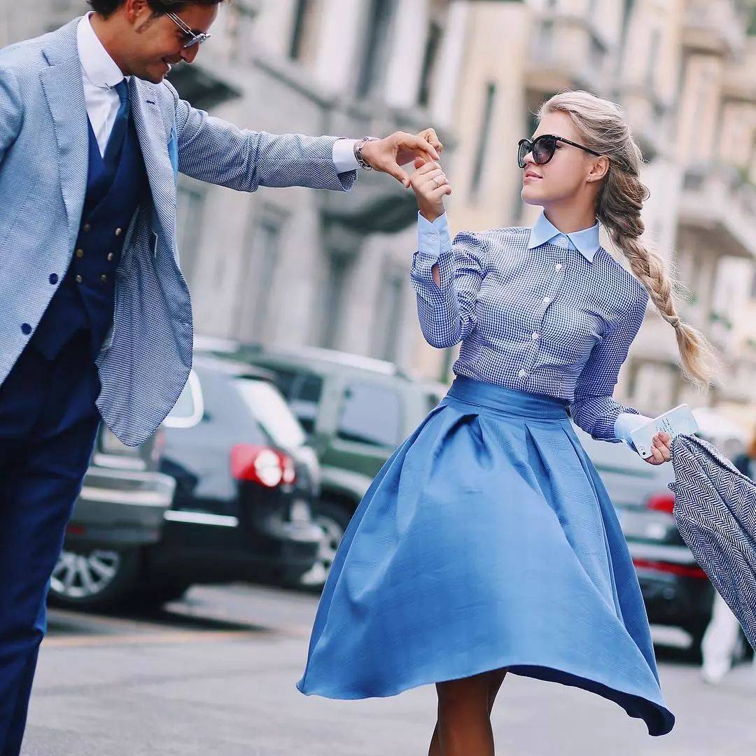 所以要确保你的着装带来了正确的信号,不仅表现出尊重,而且显露出你的