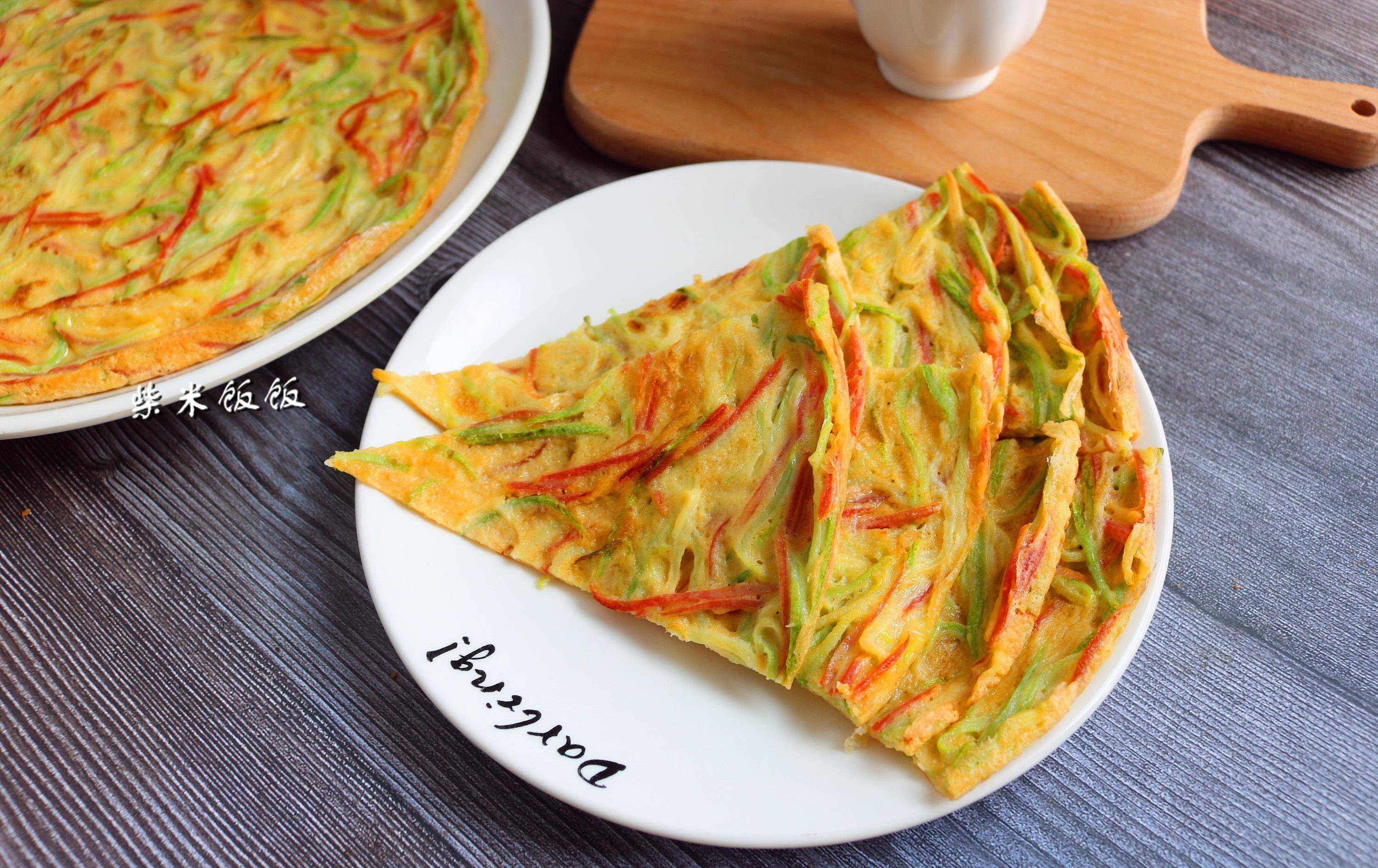 原创早餐做这饼两种蔬菜搭配又香又软2分钟1张全家爱吃