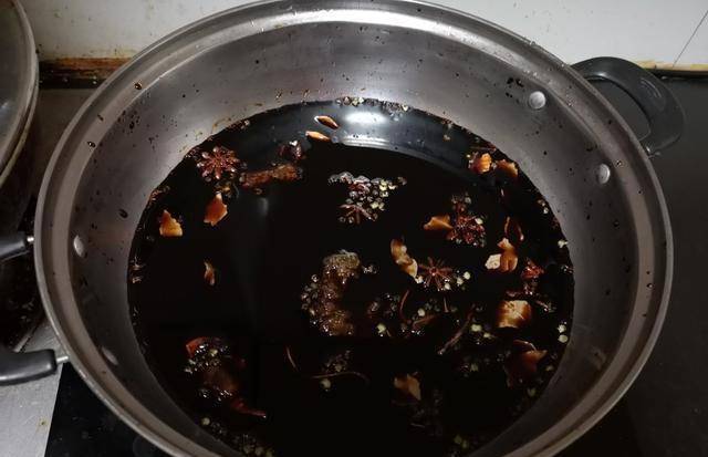 桂皮|冬天来了，又到了腌酱肉的季节，教你秘制配方，酱肉出锅甘香醇厚