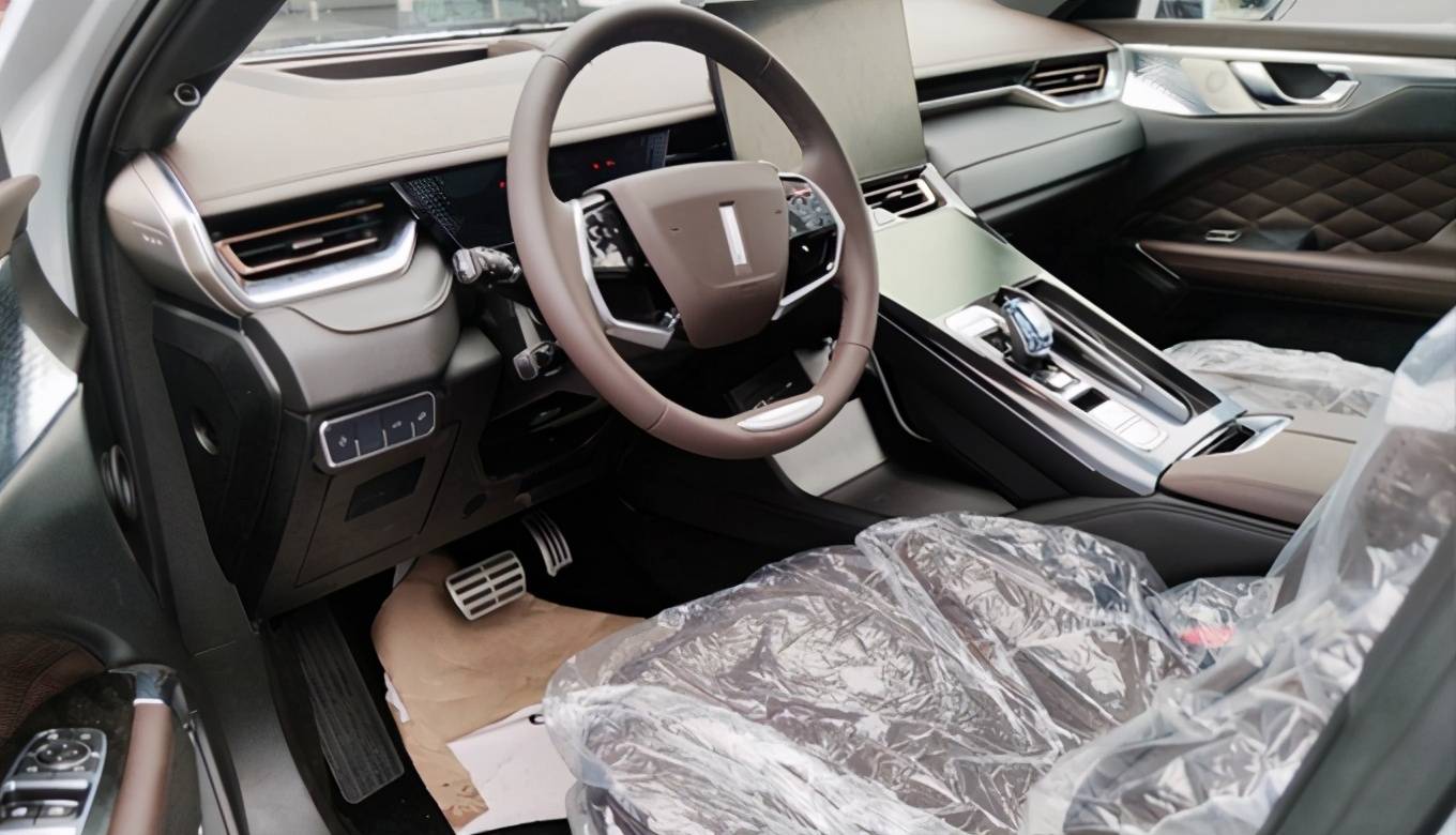 对于这台全新的长城摩卡suv,你觉得怎么样呢?