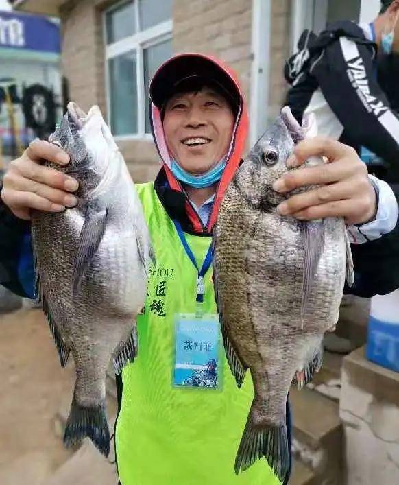 大连市钓鱼协会秘书长刘笑军表示,大连有良好的钓场吸引全国的钓友,市