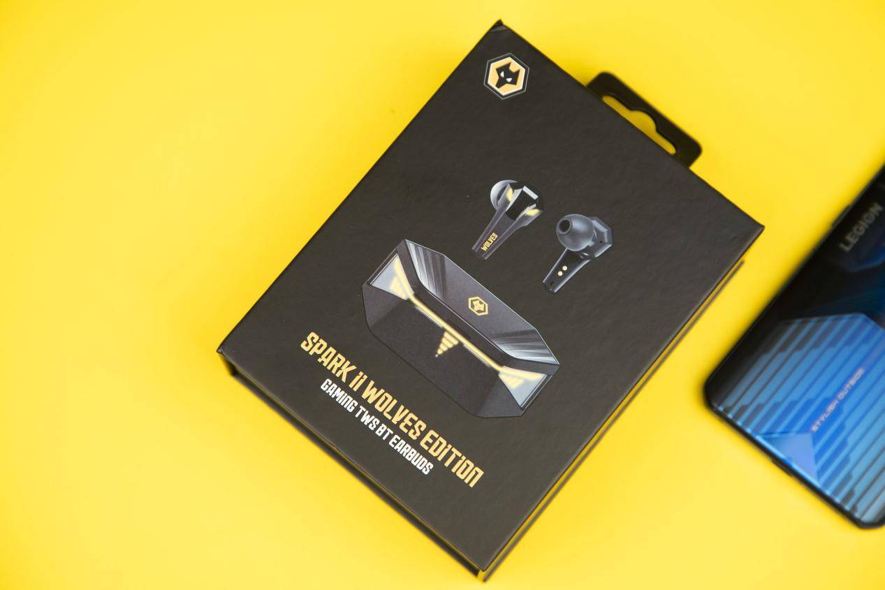 45ms的超低延迟英超狼队跨界联名tezosparkⅡ火花电竞真无线蓝牙耳机