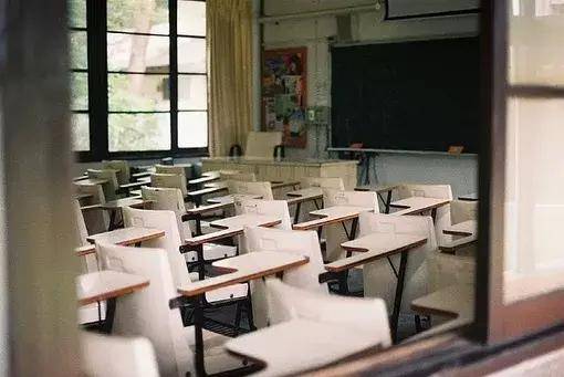 中学时代初中完整版原唱 e68f25be93604fbe9b055662a931c224.jpeg