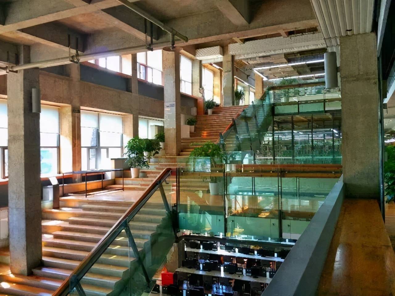 四川美术学院,一座乐活之城,一块艺术圣地