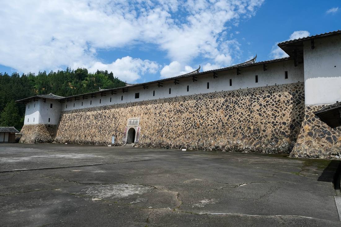 比福建土楼更有看点,探寻安贞堡