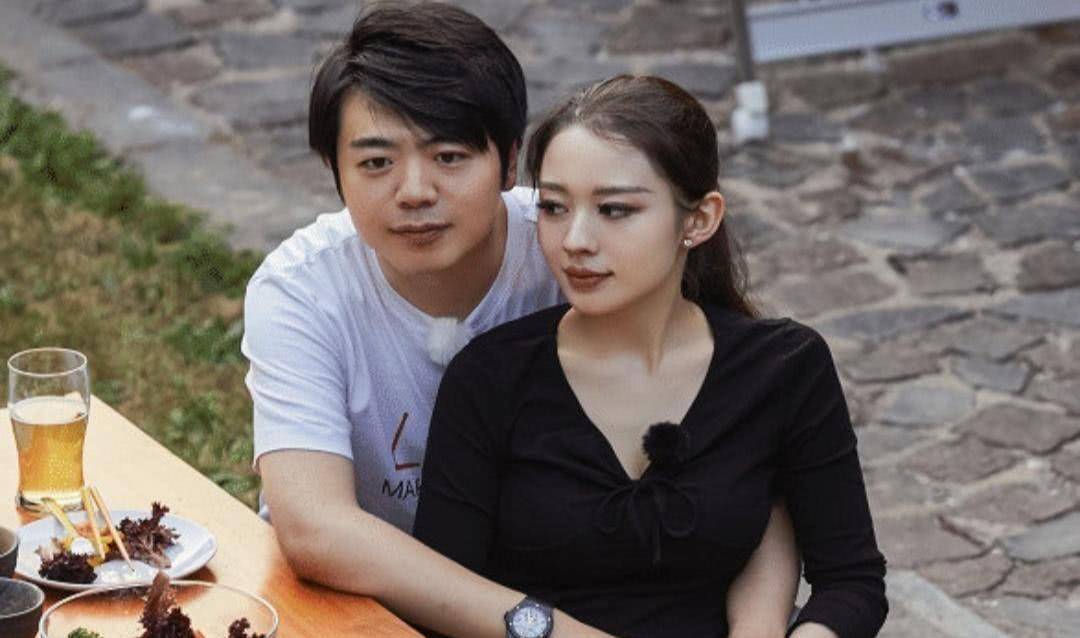 爱情睡醒了影视解说25集 071963493327485a9d3cb4f44497c33d.jpeg