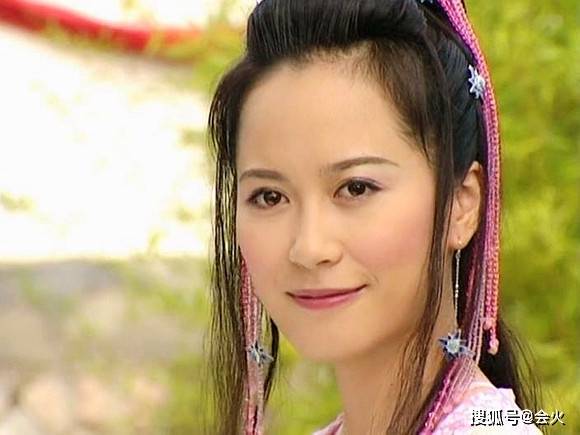 俞飞鸿素颜暴露真实状态!50岁至今单身