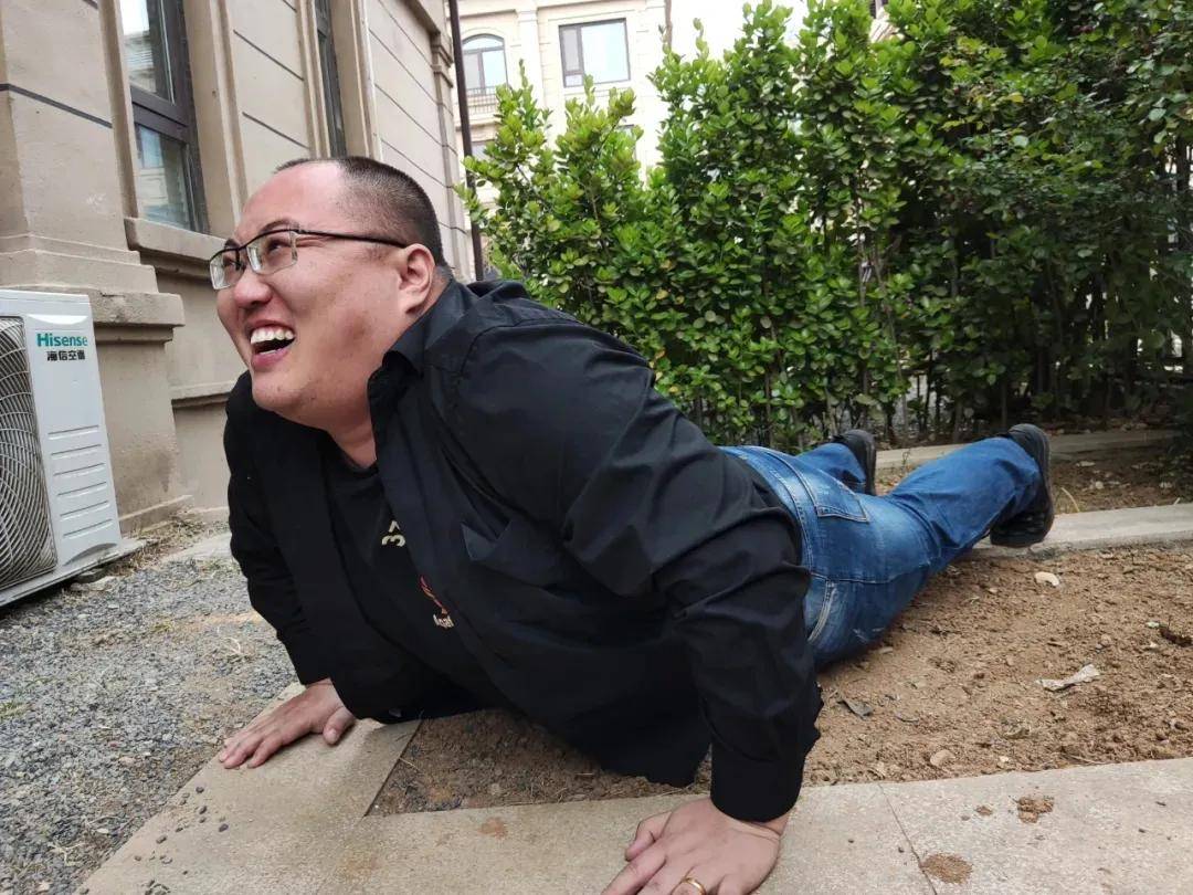 制作团队,栏目有近二十位专业编导,他们走进田间地头,了解农民需求