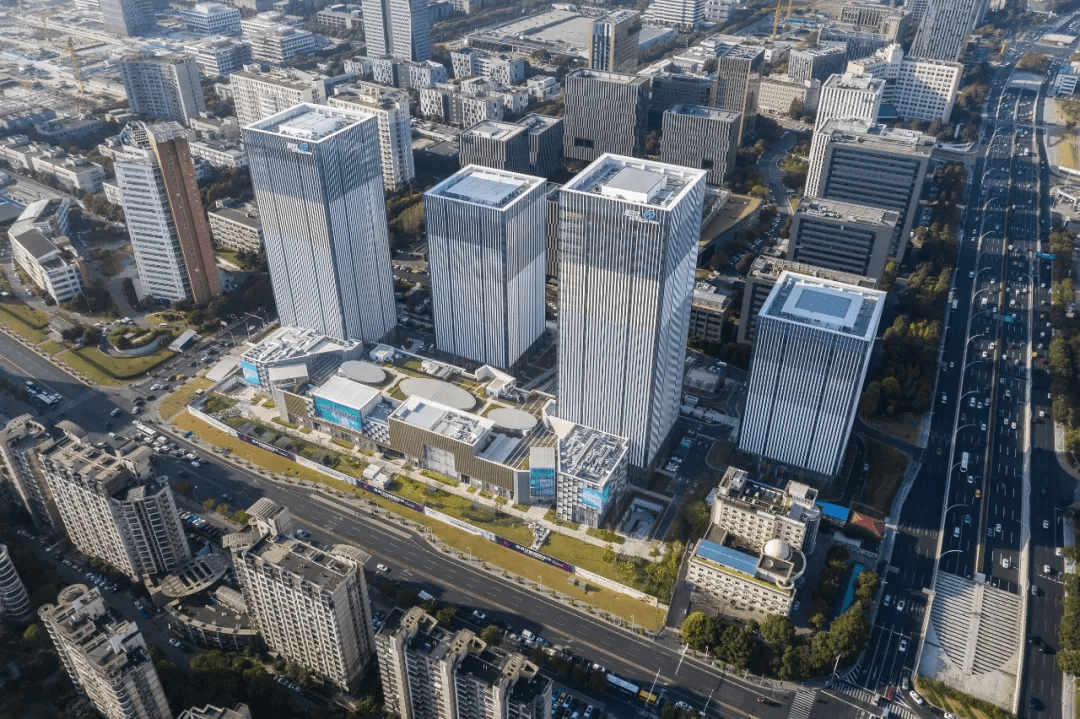 漕河泾印象城528in核登场现在带你快乐研究