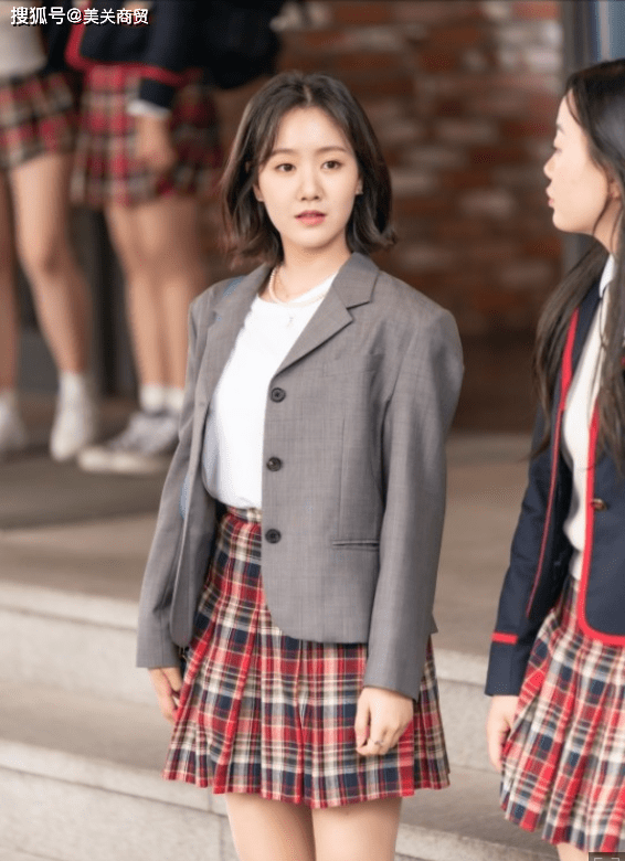 韩剧《顶楼3》中的孩子们在升学考试竞争中谁笑到最后?_沈秀莲