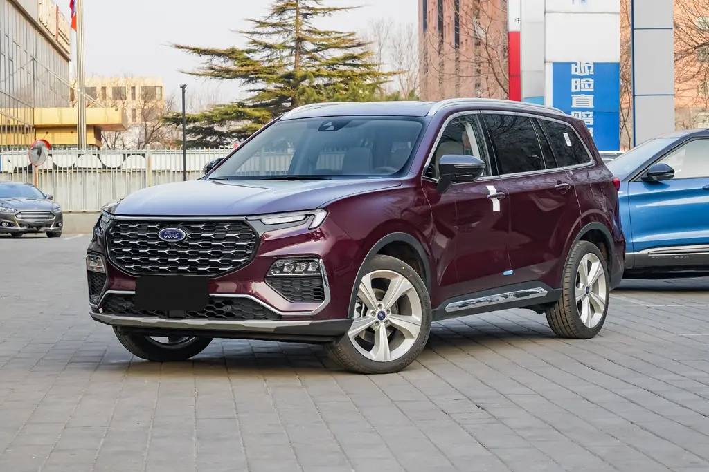 Suv福特领裕 224马力 7个气囊 高配车可坐7人 配置