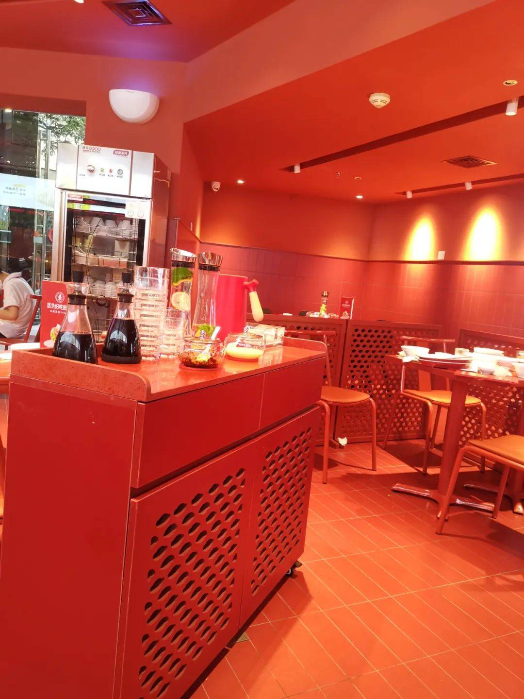 原创探店测评喜家德小酒馆缺少氛围服务员索要好评