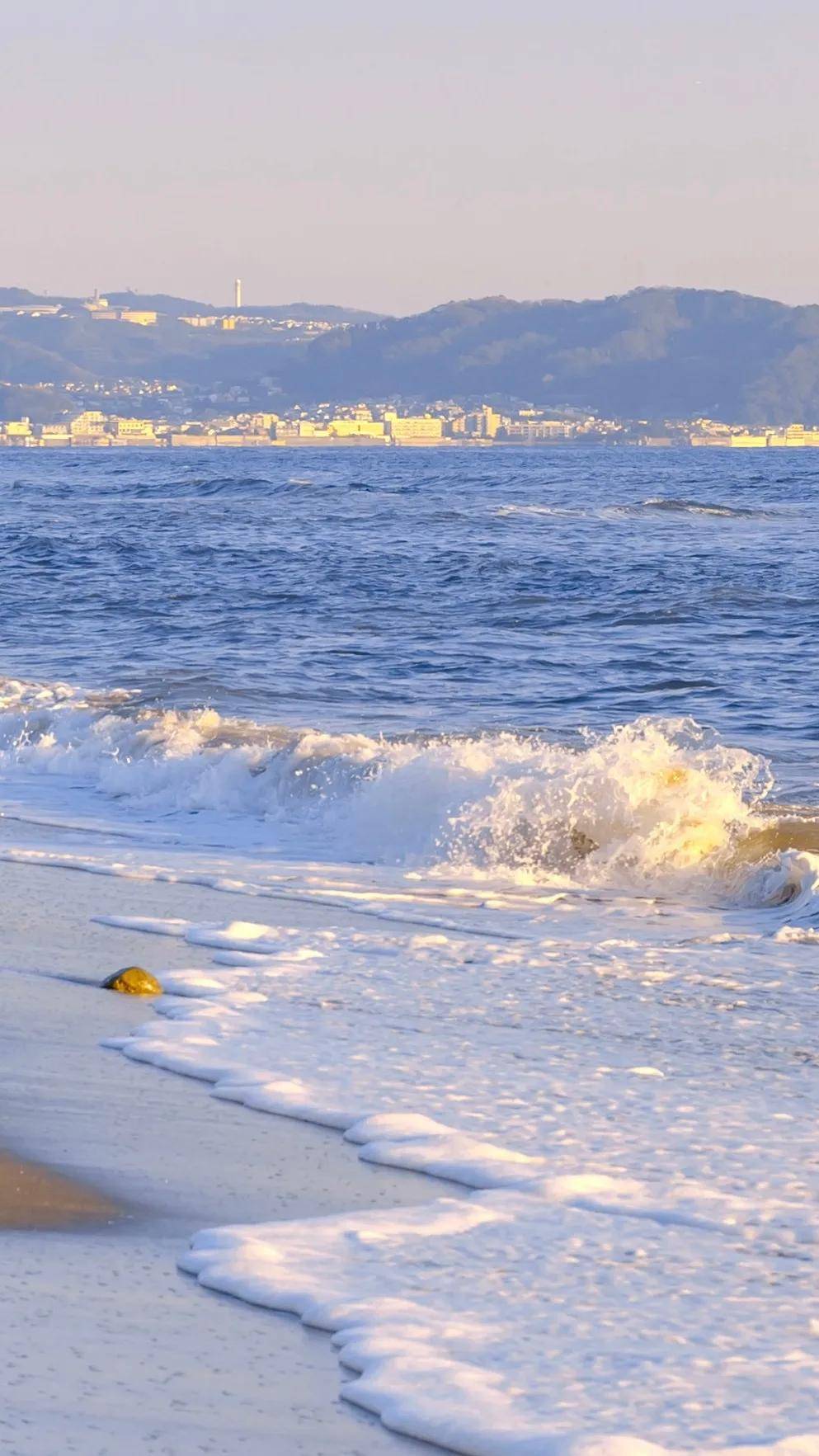 壁纸等一个自然而然的晴天我想要带你去海边