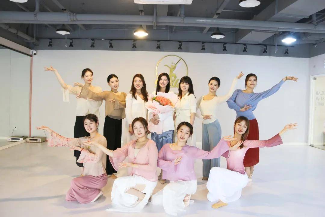 培养舞感的方法 33225a621f5a4f9d91571329e81aecfc.jpeg