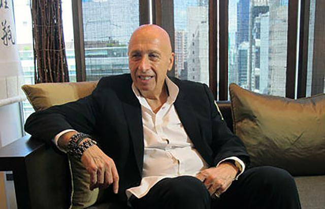 原创欧洲富豪携百亿身家入中国籍直言自己是白壳鸡蛋内心是黄的