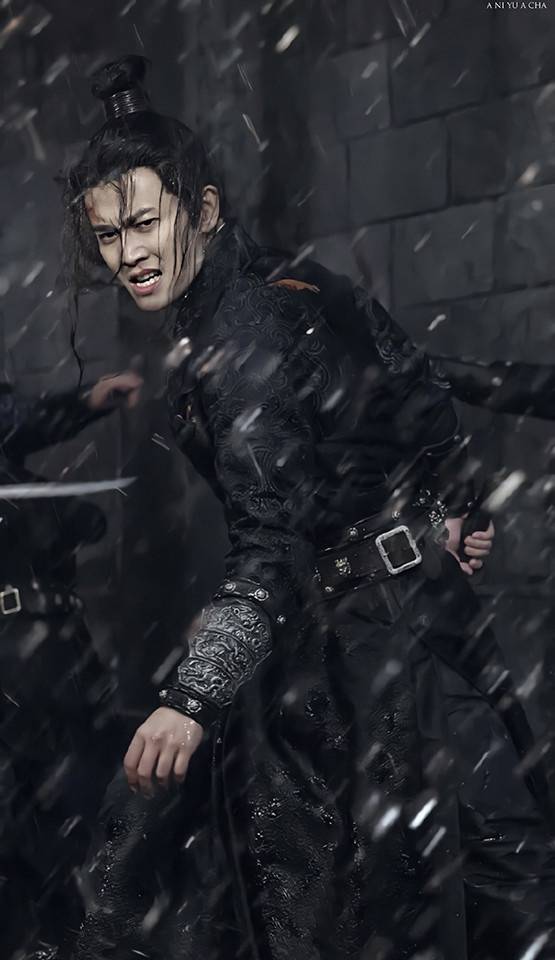 10位古装美男战损妆!