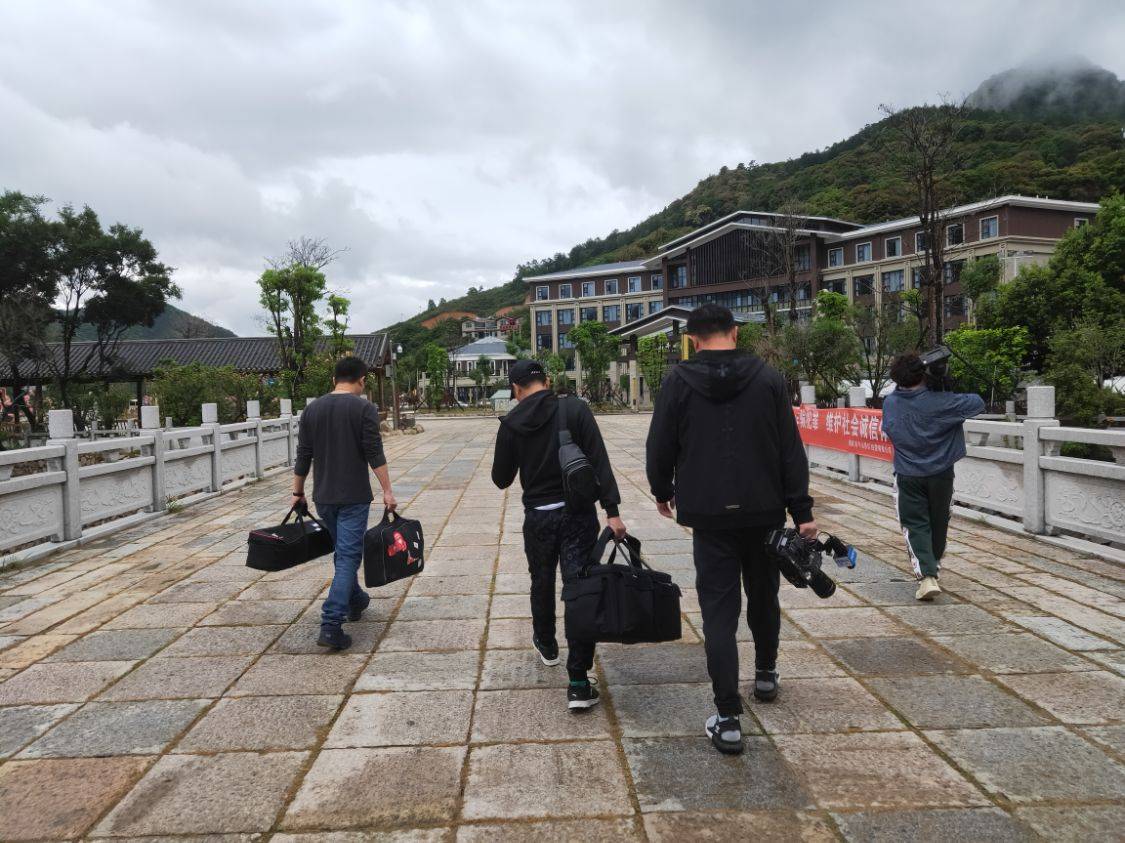 中国教育电视台1套重磅播出 魅力中国之奇峻石牛山 景区