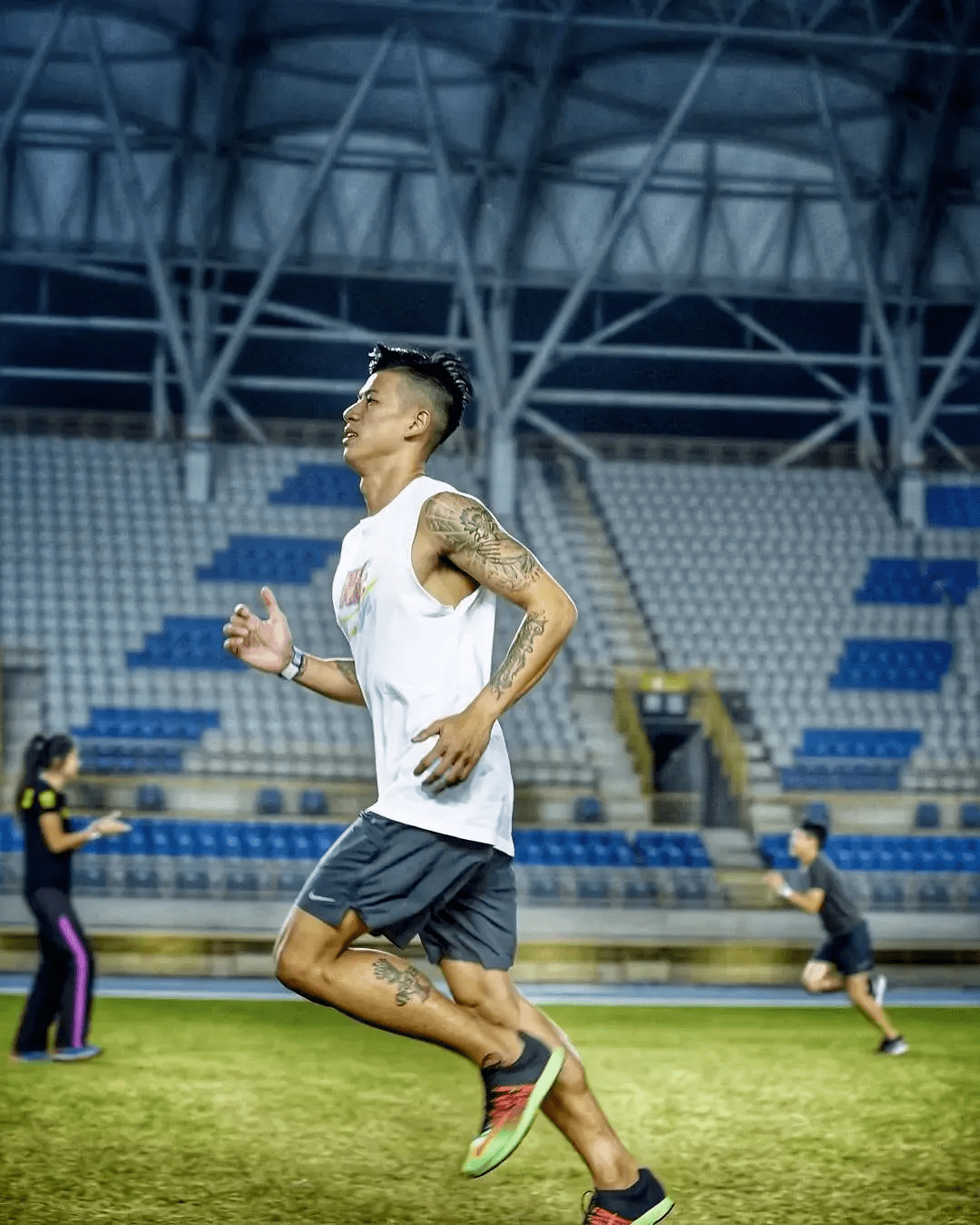 王信凯,可能很多人并不认识,但是热爱篮球和潮流的球迷们一定知道他.