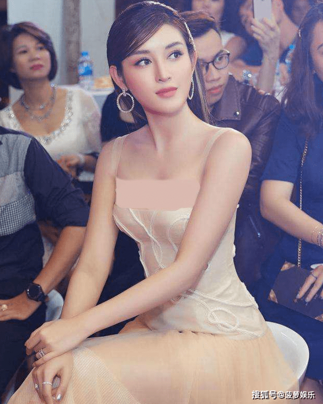 原创越南第一美女有多撩人肤白貌美网友这身材我酸了