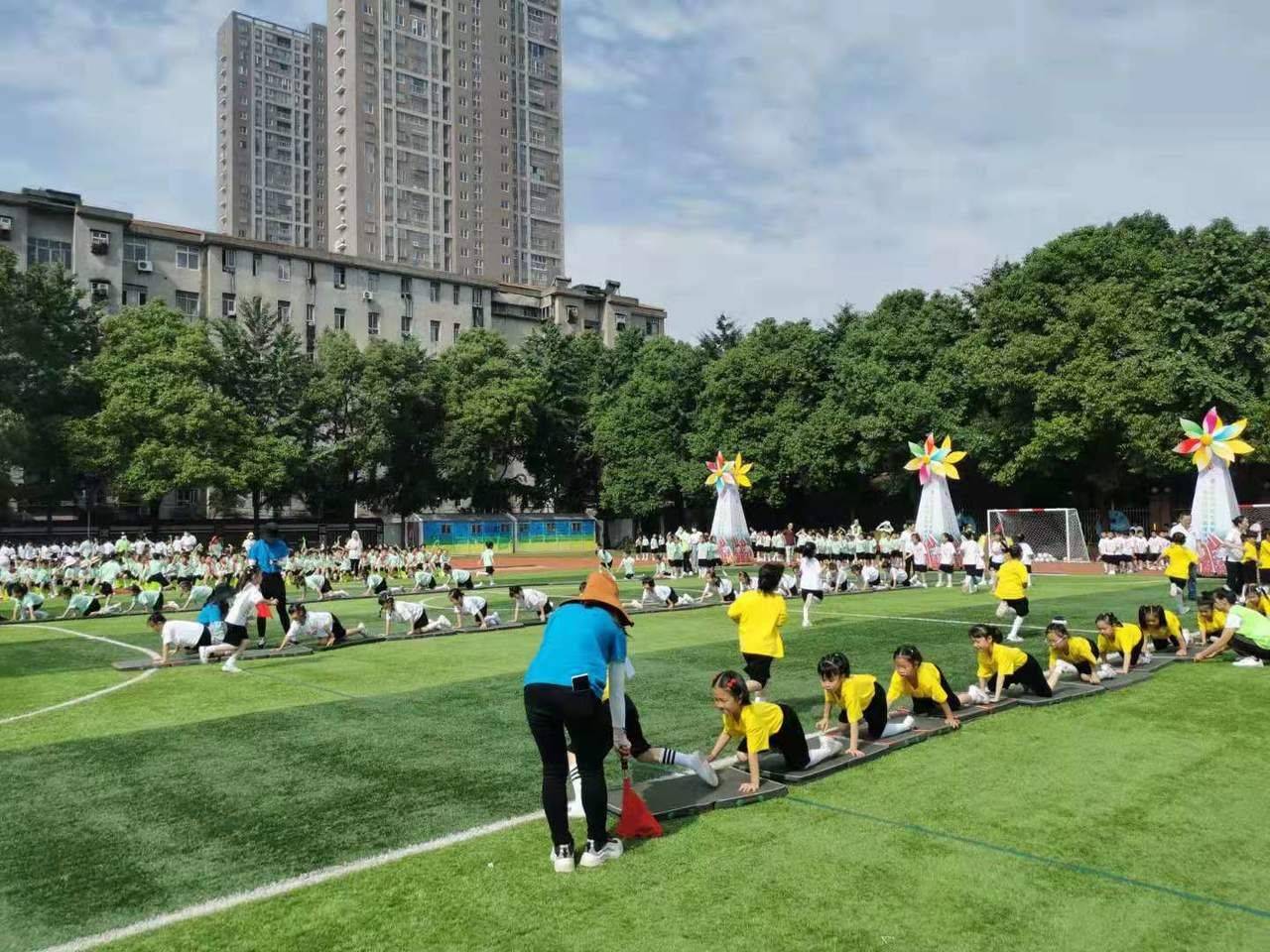 原創武漢經濟技術開發區沌口小學全員運動會歡慶六一