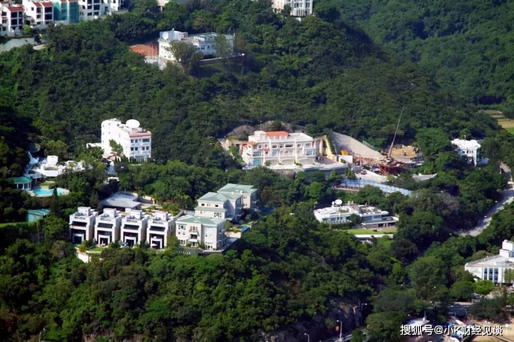 但是,高银地产的市值持续蒸发,潘苏通的身价一夜间缩水了800亿,所以