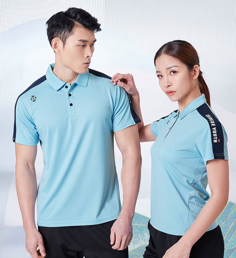 定制团队t恤加上个性图案元素就可以打造一件注定不平凡的服装,用来