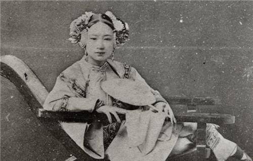 清末名妓杨翠喜真容：确实漂亮，身价值万金，李叔同为她削发为僧_搜狐网