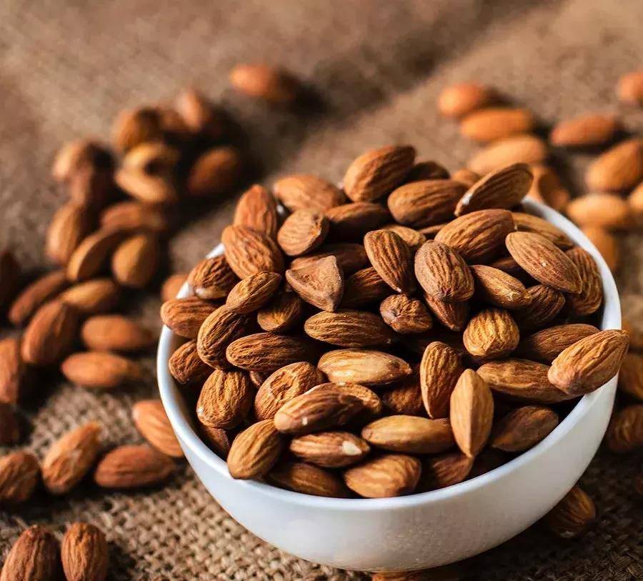 坚果是高脂肪吗 204efc073da140eb889583ecd10ba070.jpeg