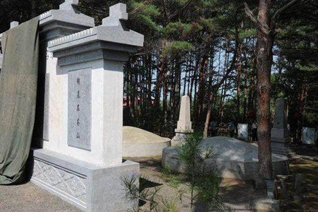黑龙江方正县为日本"满洲开拓团"逝者建纪念碑引众怒,被反日团体砸碑