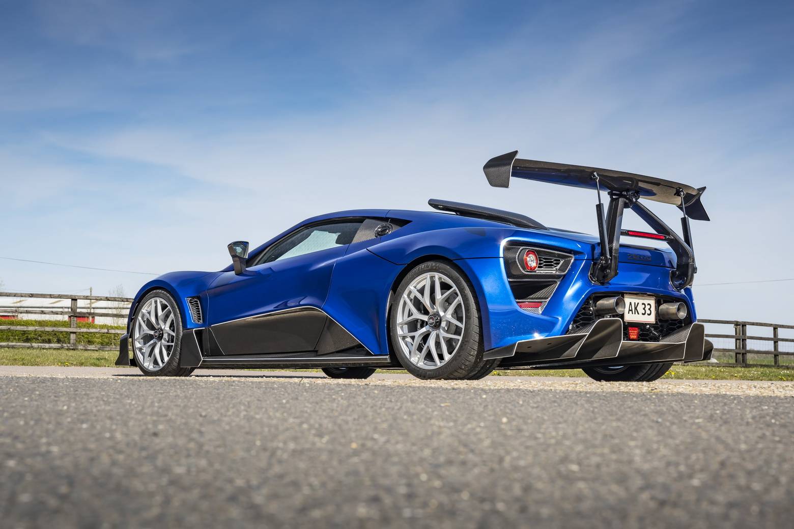 耗资180万美元的tsr-s扇形车翼是否真的有效?_搜狐汽车_搜狐网