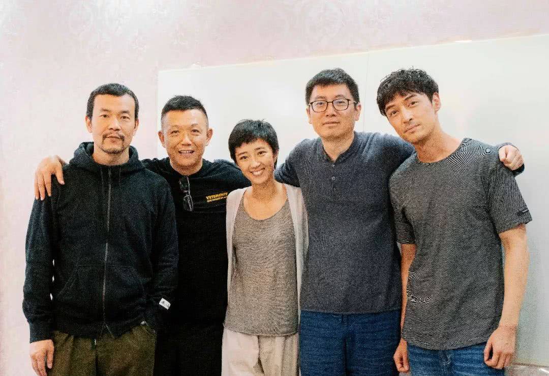 从演员身份到前任薛佳凝,胡歌的人生为何总是在做“减法”?