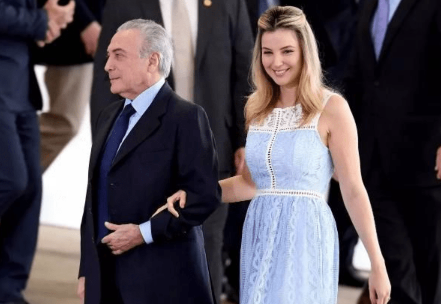 娶小43岁娇妻,丈母娘住150万英镑大别墅,爷孙恋幸福吗_玛塞拉·特梅尔