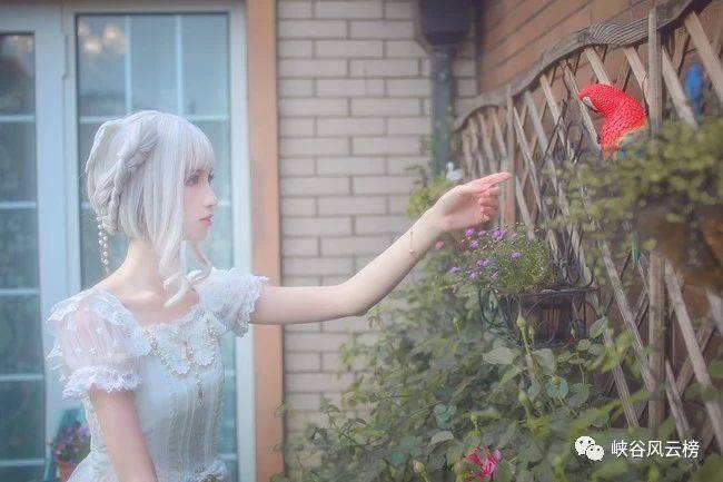 原创最美cosplay推荐lolita应怜屐齿印苍苔小扣柴扉久不开