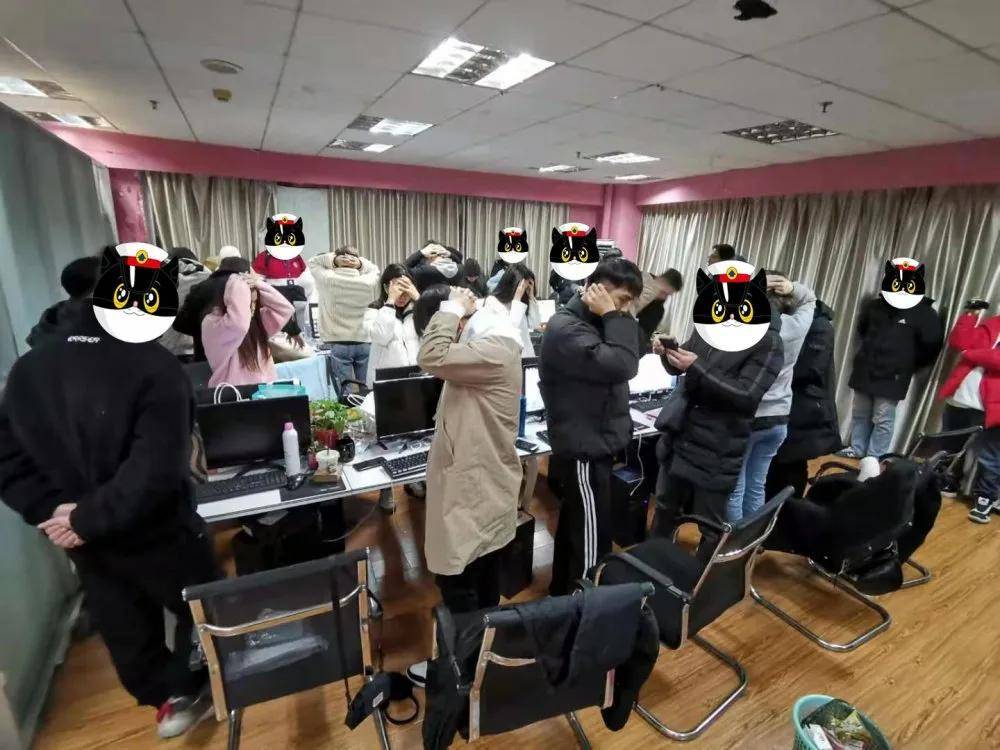原石排行_非洲采出1098克拉巨钻原石,或排名世界第三(2)