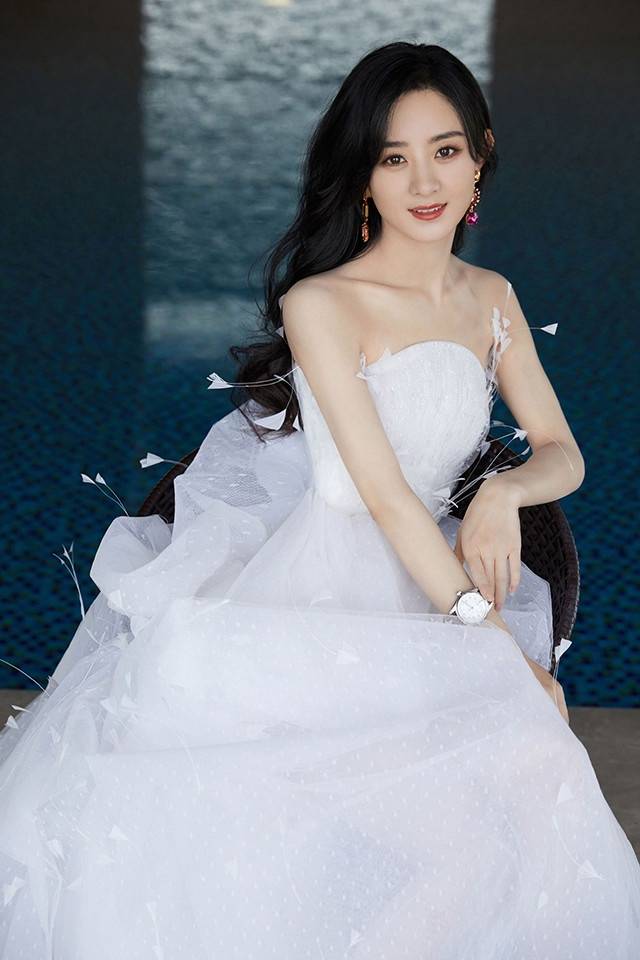 2021上半年女星网路热度榜top10谭松韵第八赵露思第六她赢过赵丽颖
