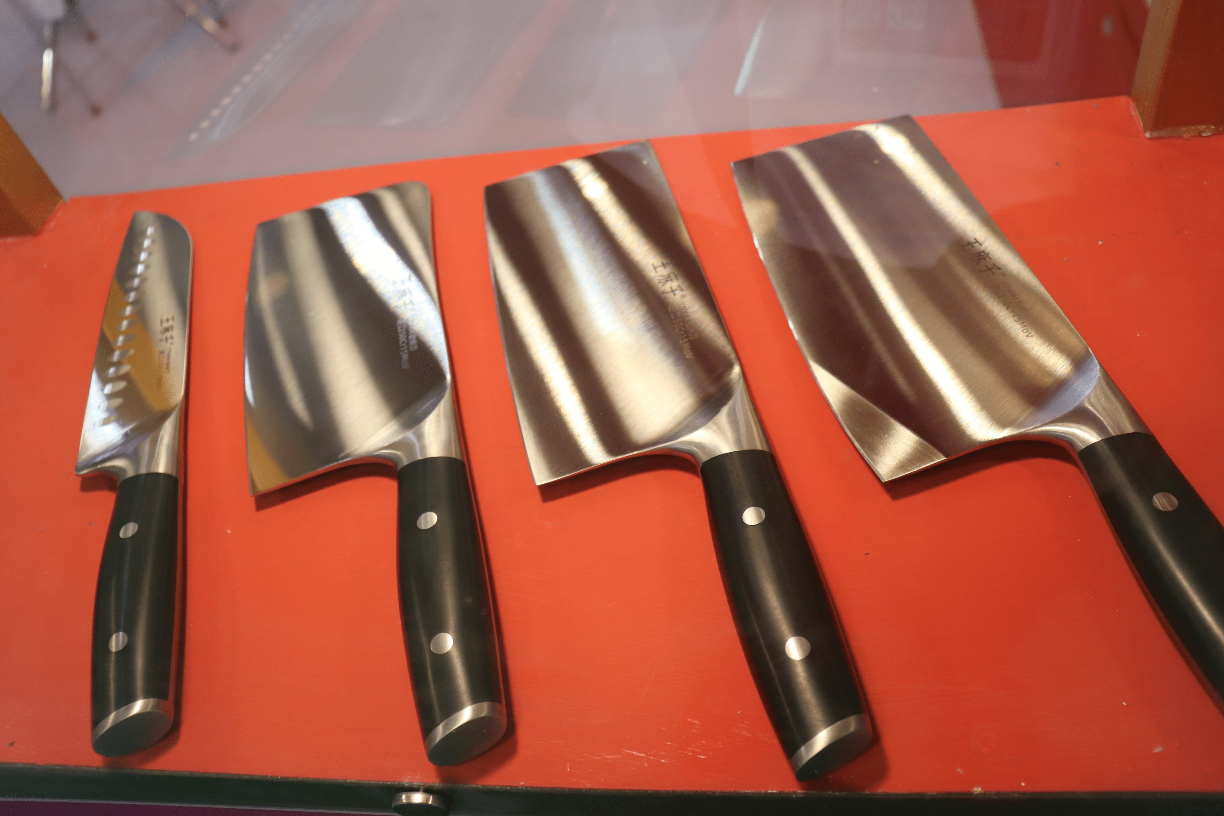 王麻子菜刀定位百年厨刀专家全面实现6大技艺升级