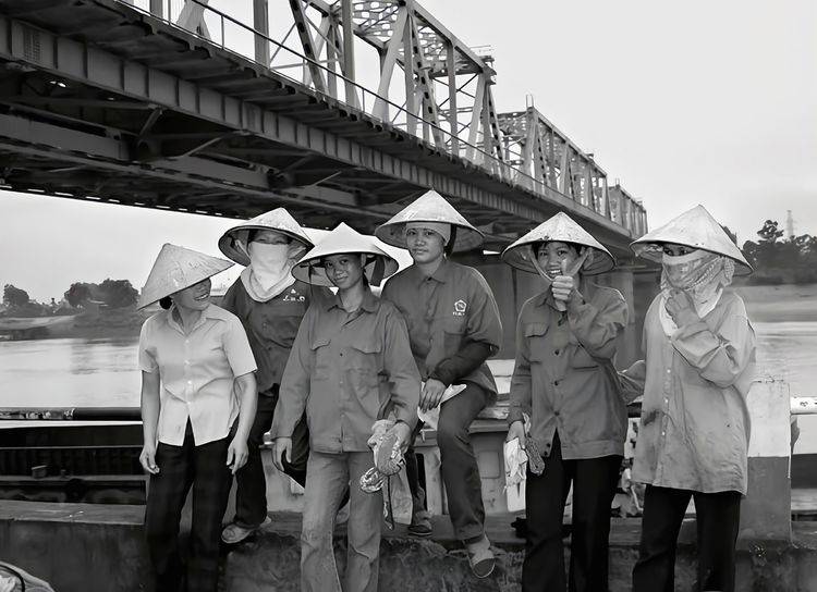 一张越池大桥老照片引起的记忆