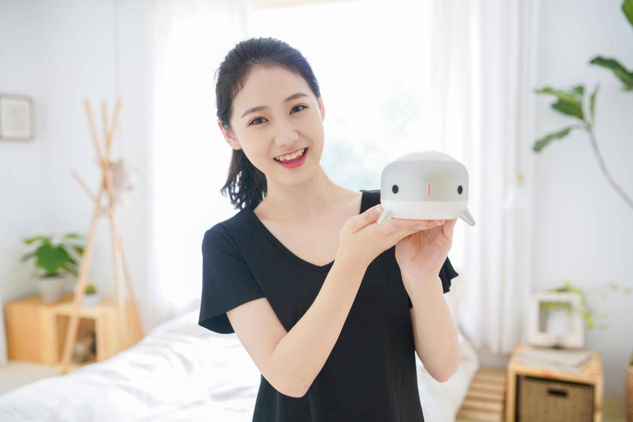 穿搭博主谈小瞳单人自拍狠角色