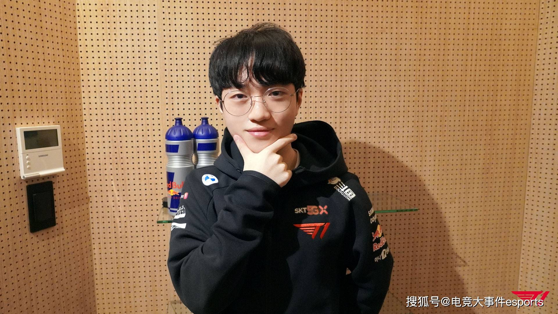 Faker|LCK夏季赛首战，T1轻取HLE，感觉教练组终于摆正Faker当下的战术地位了