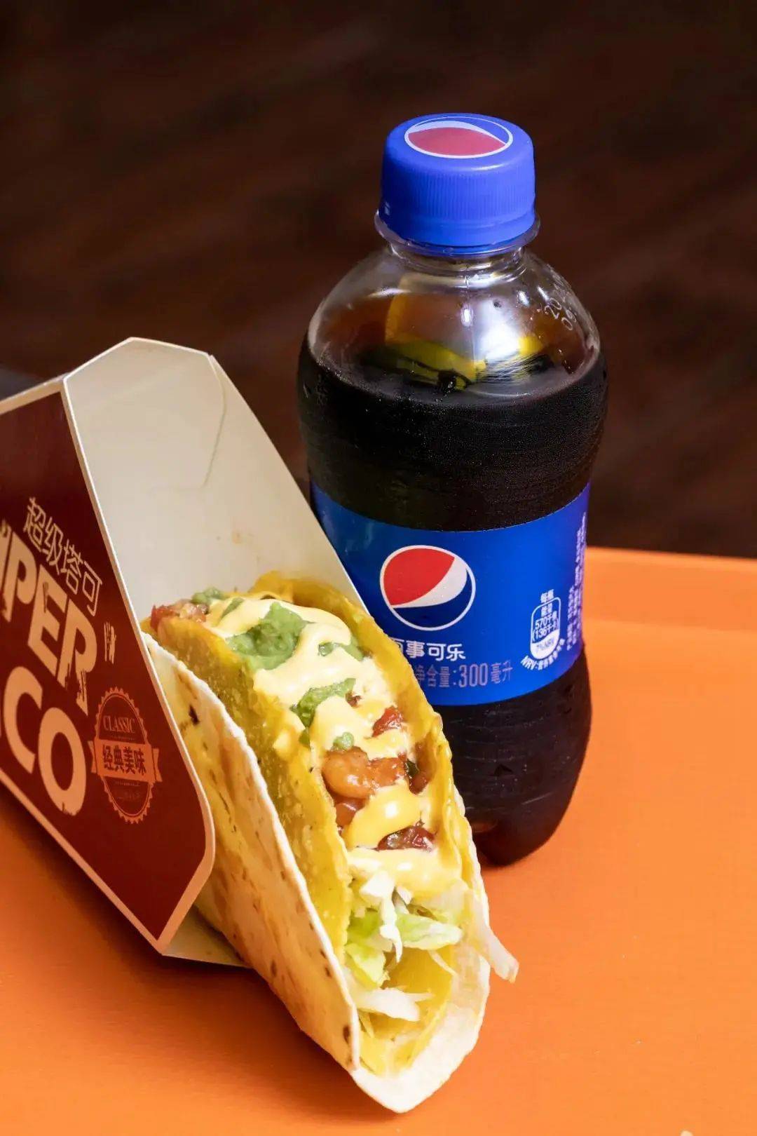 柔韧的面皮,酥脆的玉米片,软嫩q弹的虾肉和细腻的牛油果,口感层次超