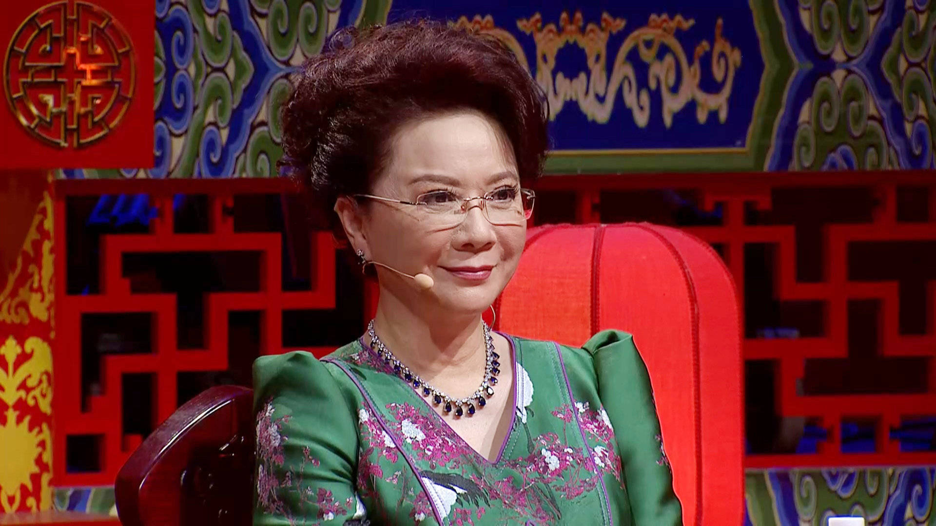 蔡明把儿子深藏了33年如今曝光长成这模样怪不得不公开