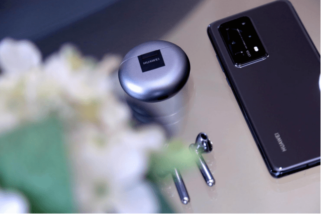 freebuds4和freebuds4e外观大小一样吗 71e234965c72473eb0b27891caff9e20.png